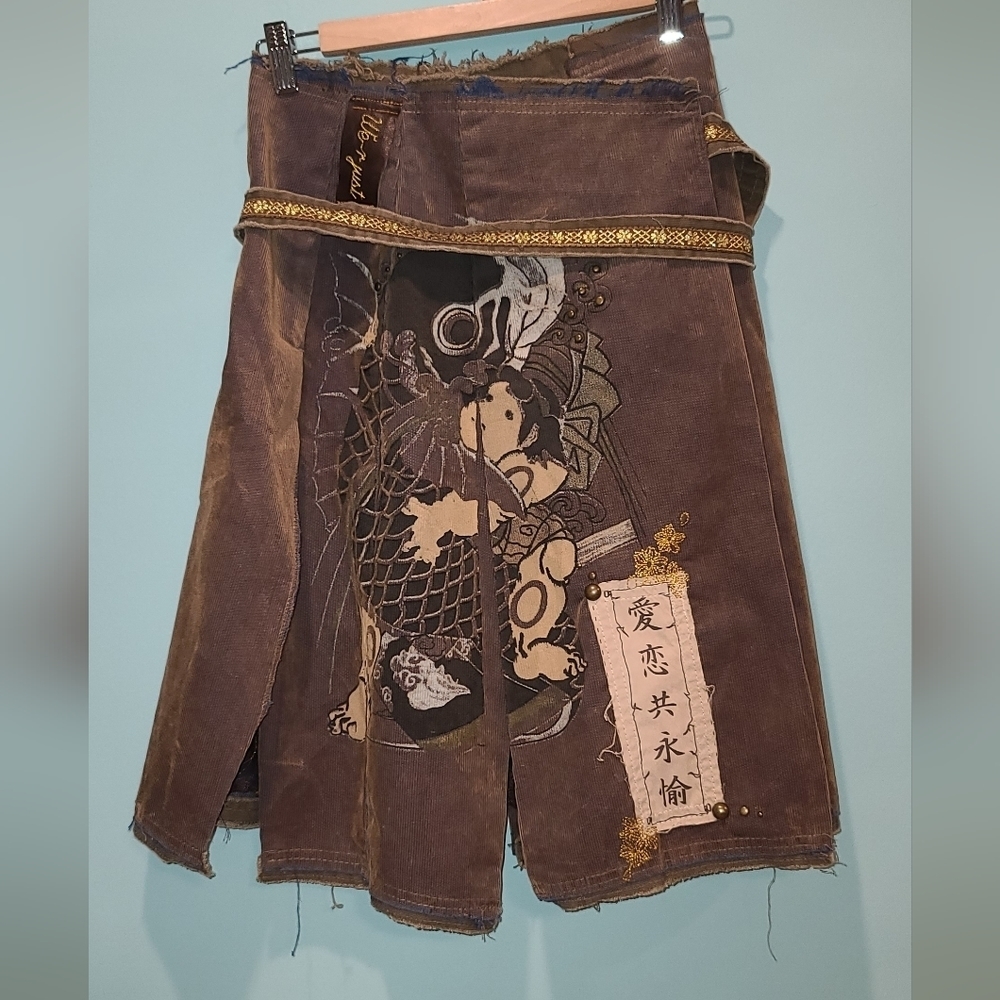 CORDUROY skirt with slits and gaze underlining